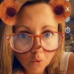 Meet your Posher, Vickie